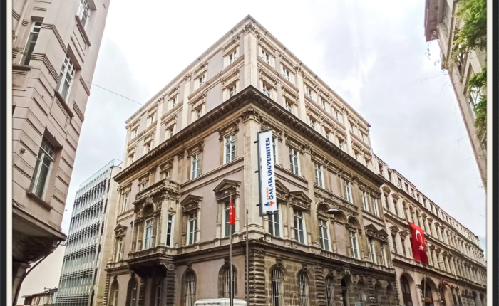 الدراسة في جامعة جالاتا